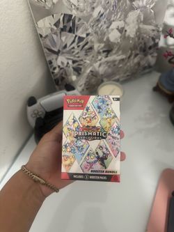 Pokémon Prismatic Evolutions Booster Bundle
