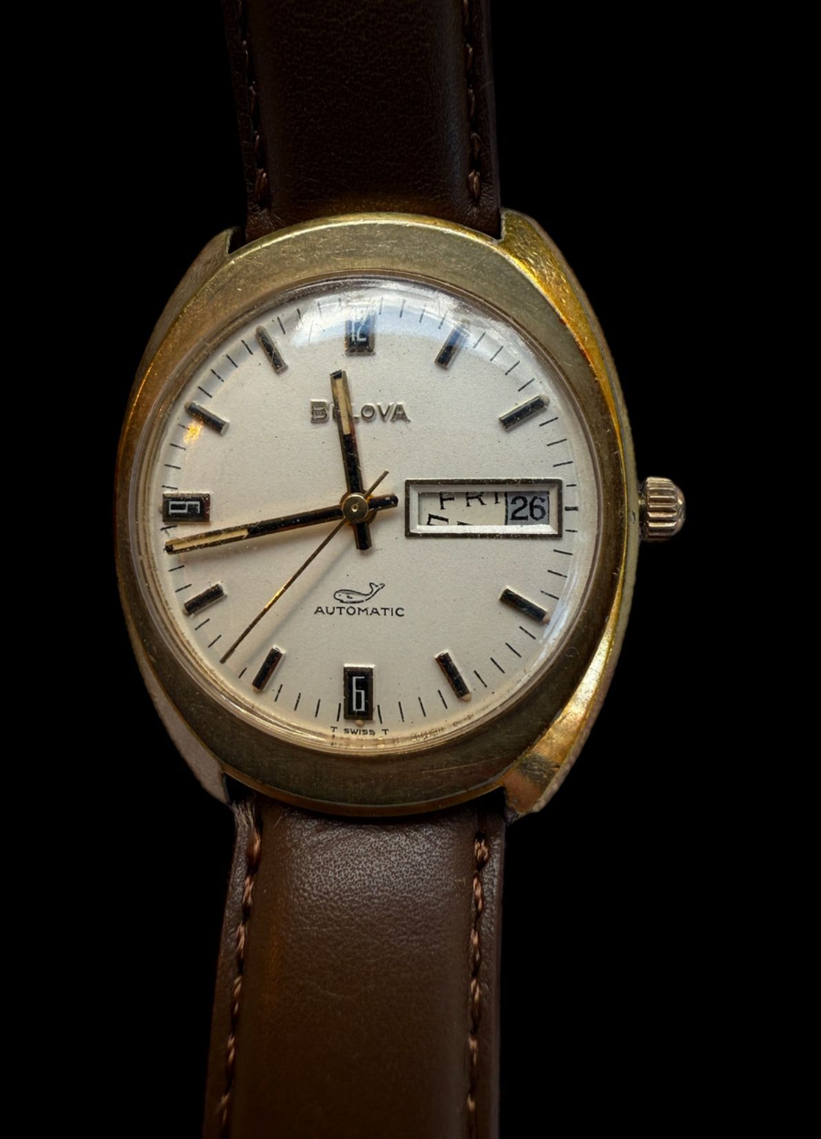 Vintage BULOVA Golden Clipper men's automatic watch day/date 1969 Alligator Band