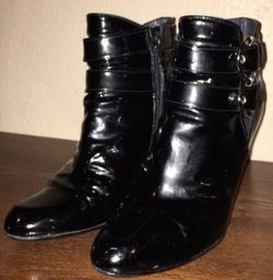 Stewart Weizman ankle boots 8 1/2