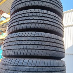 Vendo 4 Llantas Usadas 265 70 16 Michelin 