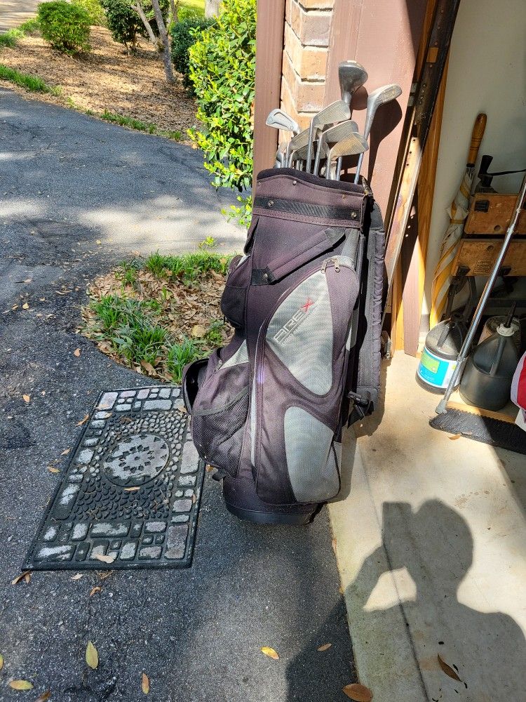 Golf clubs
