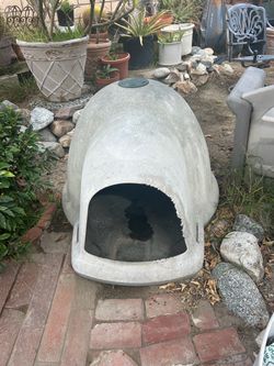 Dog igloo curb alert, Free