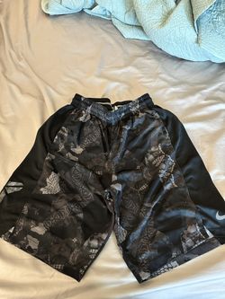 Kobe Bryant Basketball Shorts Dri-Fit Size Large