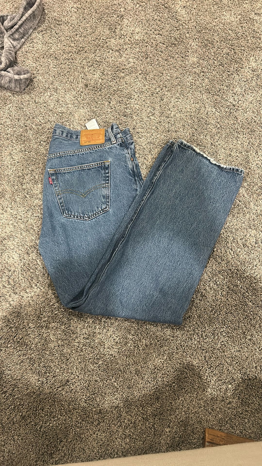 women’s levi’s 501 size 30 waist by 30 length