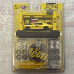 M2 Machines 1969 Chevrolet Camaro RS/SS 396 Accel