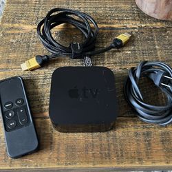 Apple TV ( 4th Generation ) 32 GB