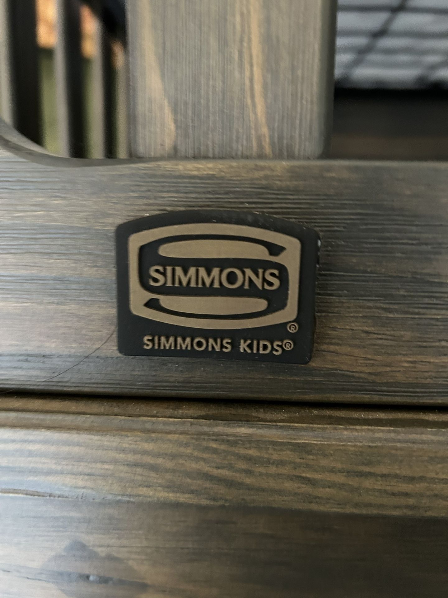 Simmons, baby crib and matching dresser