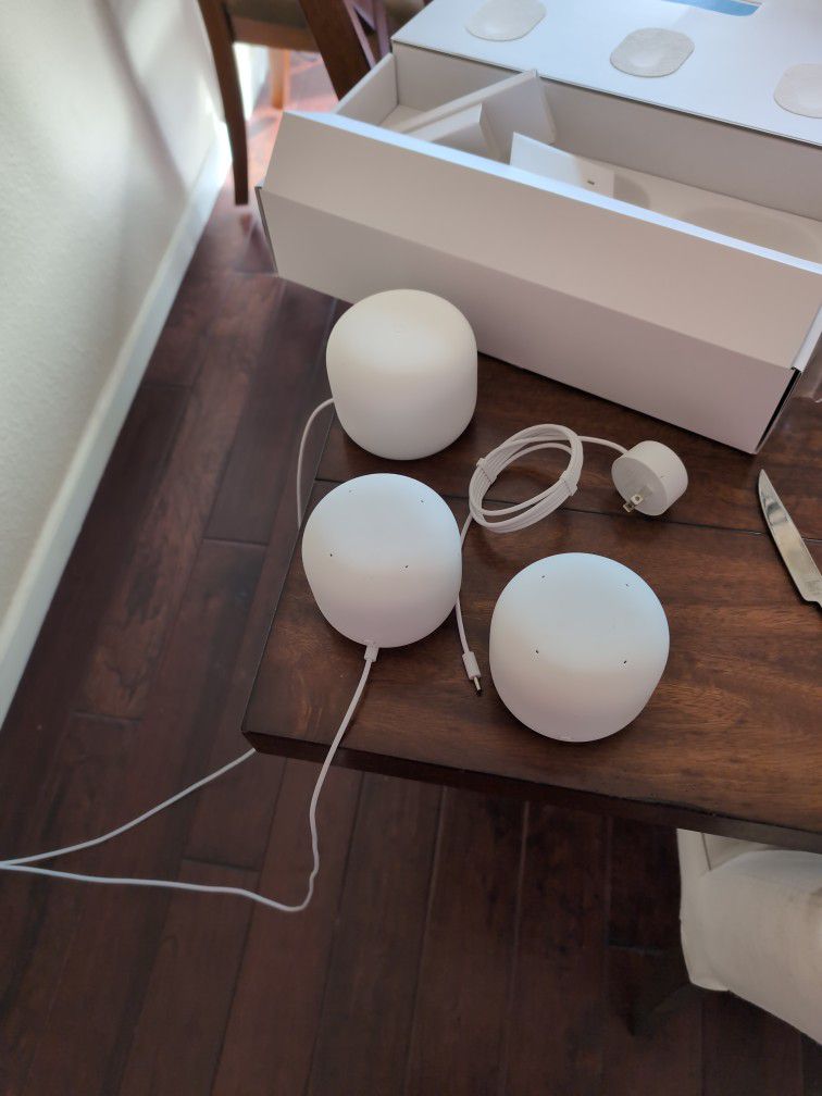Google Nest Wifi Set Of 3 (2 Hubs + 1 Router)
