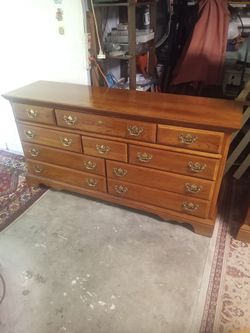 Like new 10 drawer solid oak dresser