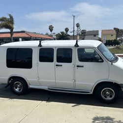 2000 Dodge Ram Van