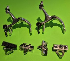 Original  NOS 1986 Shimano 600 Brake Caliper Set BR-6208 Includes Brake Shoes