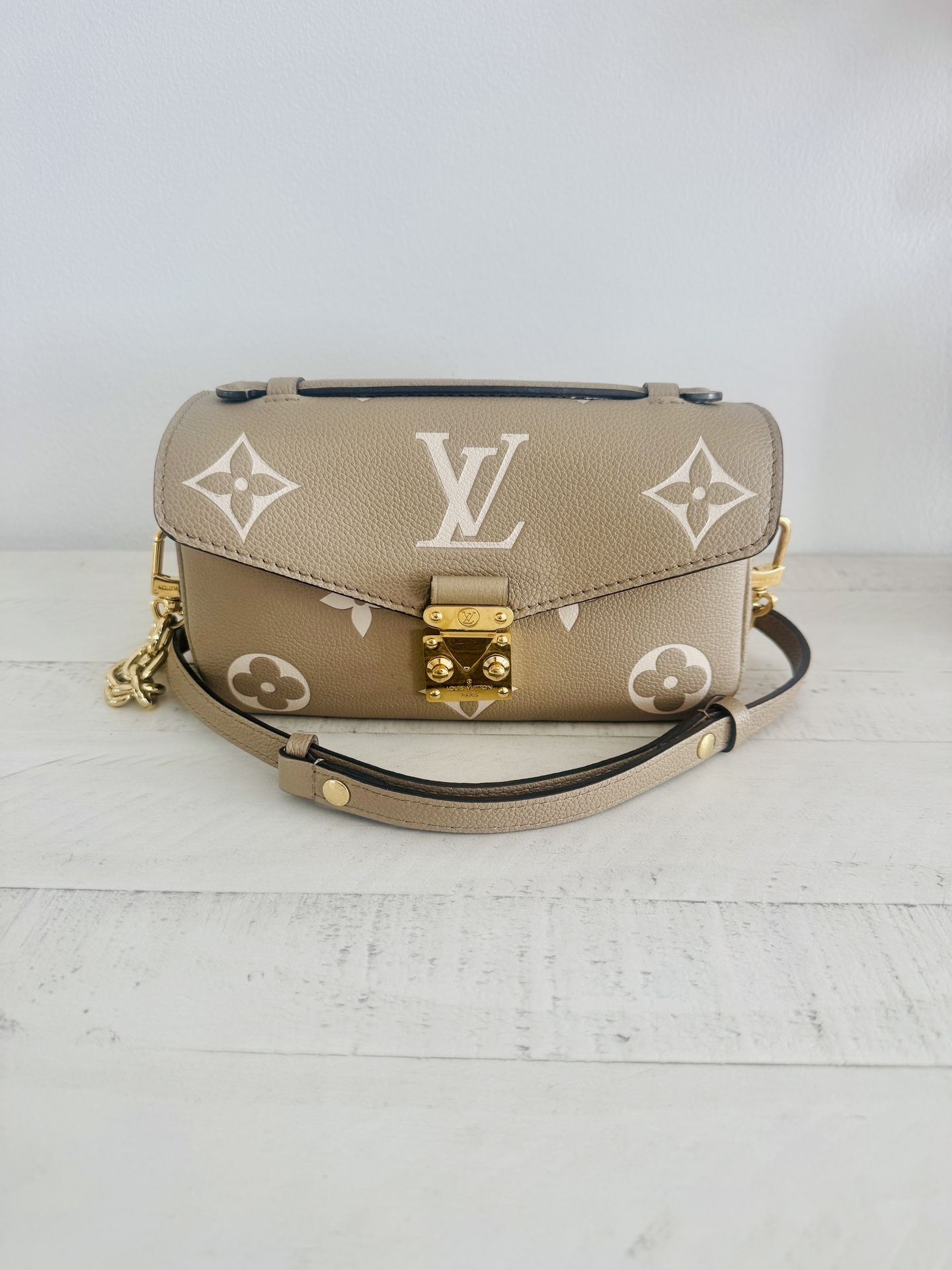 Louis Vuitton Tourterelle Gray / Crème Beige Bag