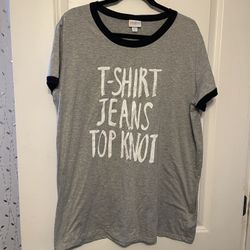 LuLaRoe 2X size. Tshirt jeans top knot. Picked up area Everett. cash only. Sorry I do not ship.