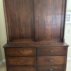 Antique Mahogany Victorian/Georgean Housekeeper’s Cupboard. Linen Cabinet, Cigar Cabinet, Bar, Bookshelves