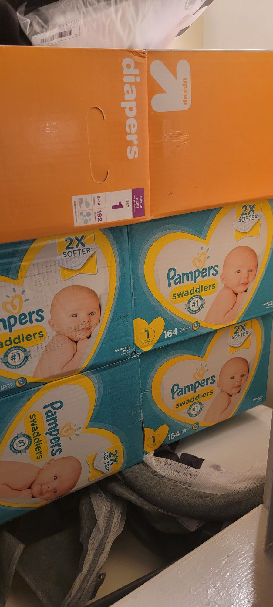 4 Boxes Pampers Size 1 / 2 Boxes Up &up Diaper Size 1 