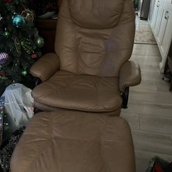 Palliser Chair With Ottoman