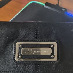 B Makowsky Leather Wallet 