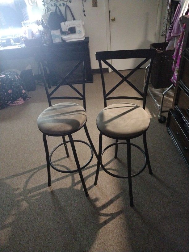 2 Bar Stools For $10