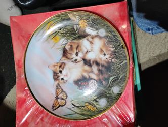 Collector Plates 8 Of Them 