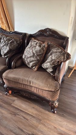 Victorian Style Carved Wood Accent Chair