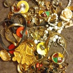 Miscellaneous Jewelry 