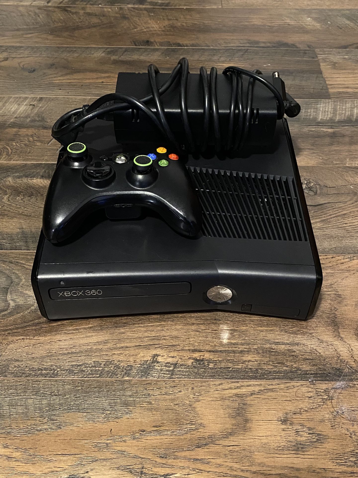 Xbox 360 S 250GB Console | Corona RGH 3.0 | Power supply | Controller |