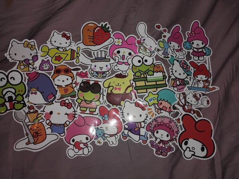 25 Small Hello Kitty And Friends Stickers