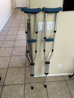Adjustable Crutches