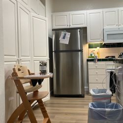 Kenmore Refrigerator 