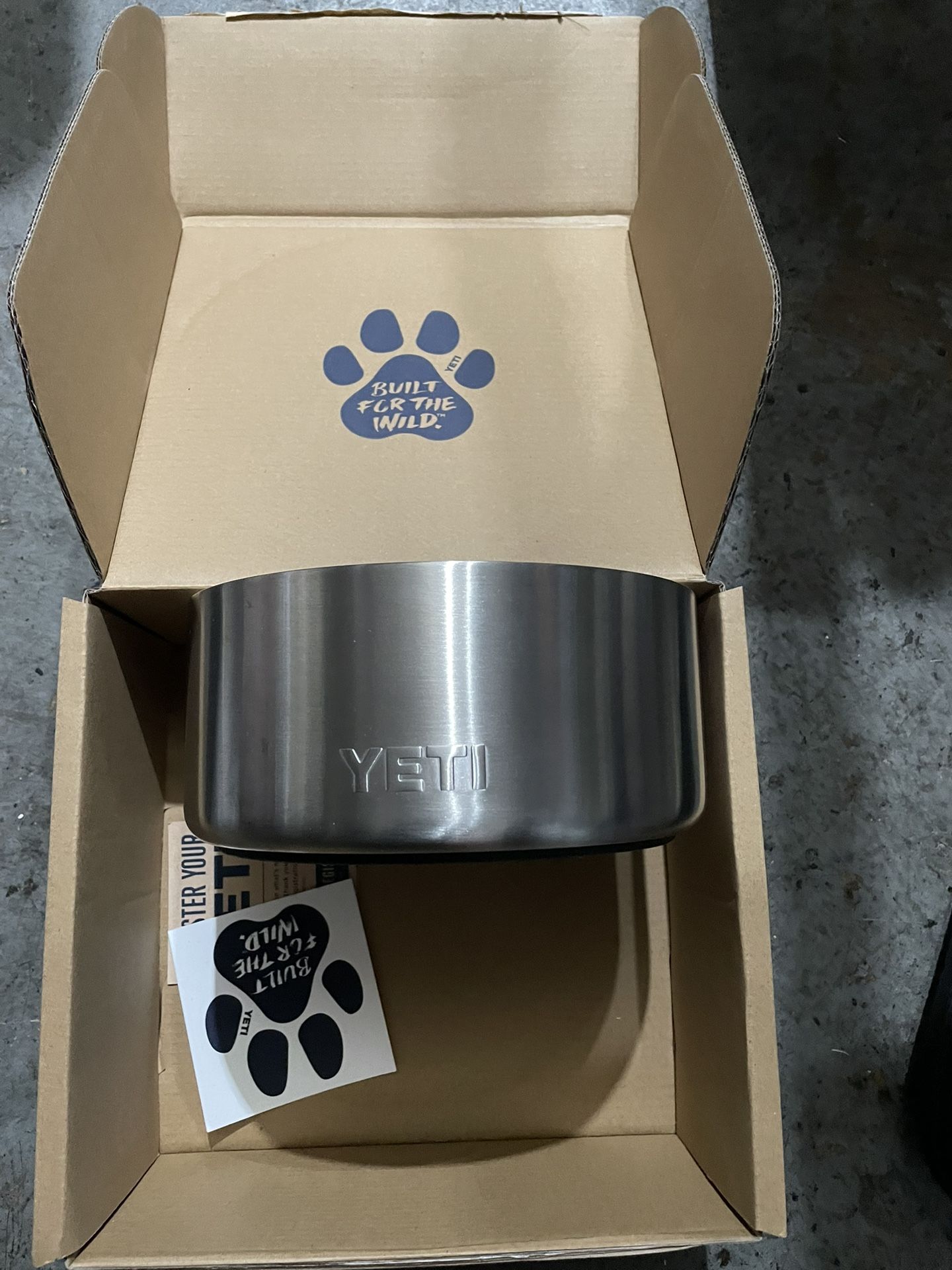 Yeti Dog Bowl Large