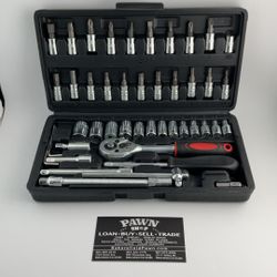 46pc 1/4” Socket And Ratchet Set