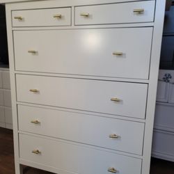 Ikea Dresser En Buenas Condiciones 