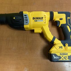 Dewalt DCH263 20V XR Rotary Hammer SDS Plus 1-1/8-Inch With 5AH Battery