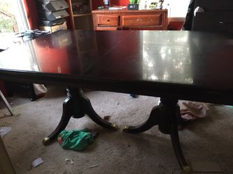 Beautiful dining room kitchen table