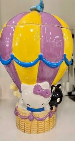 Brand New Hello kitty Hot Air Balloon Cookie Jar