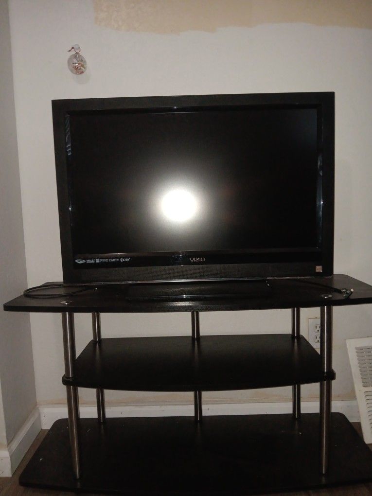 Vizio 35 Inch Negociable