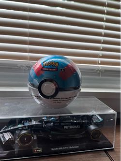 Tin Pokemon Ball D25