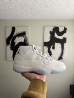 AIR JORDAN 11 LEGEND BLUE