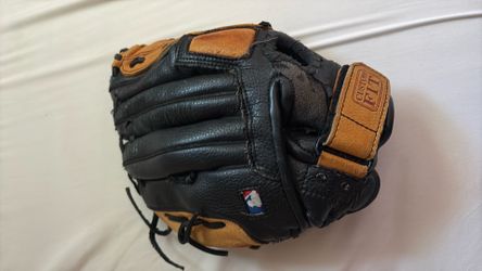 Baseball glove