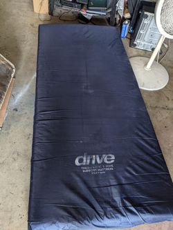 Twin size xl mattress good condition dim are in pictures
