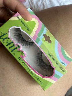 Ioni Lashes Brand New