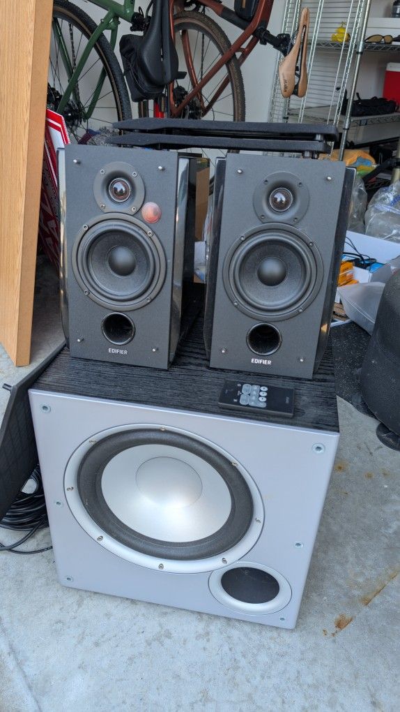 2.1 Speaker Set
