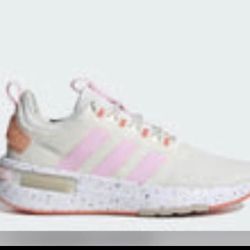 Women’s Sneakers Size 7.5