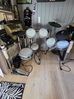 Simmons titan 70 drumset