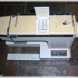 Vintage Montgomery Wards SEWING MACHINE UHT J1953