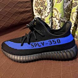 YEEZY BOOST 350 V2