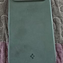 Spigen and UAG case 17 pro Max