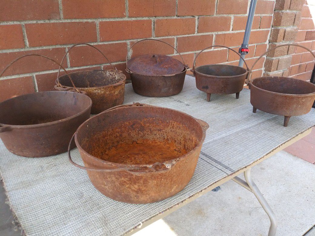 Old iron cooking pots