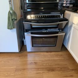 Whirlpool Electric Stove 5 Burner 2 Ovens With Air Frier Black And Stainless  Steal