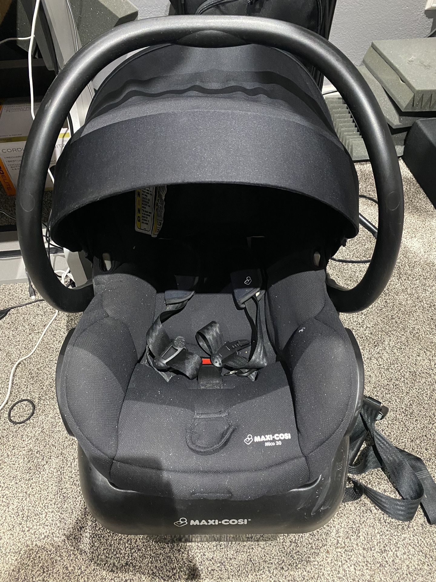 Maxi-cosi Car seat & Base 